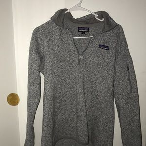 Patagonia quarter zip grey